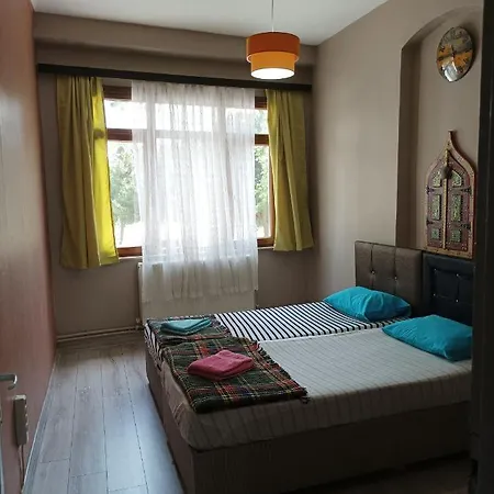 Retro & Wood Apartment *