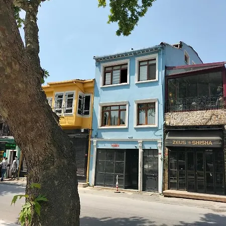 Retro & Wood Istanbul
